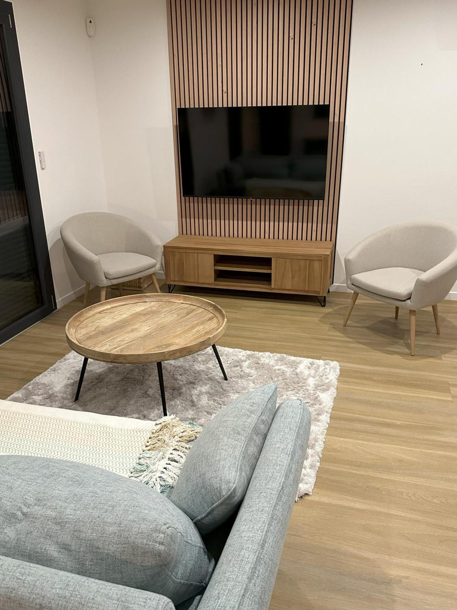 Sunny House - Villa 4 Chambres - Saint Genis Les Ollieres Luaran gambar