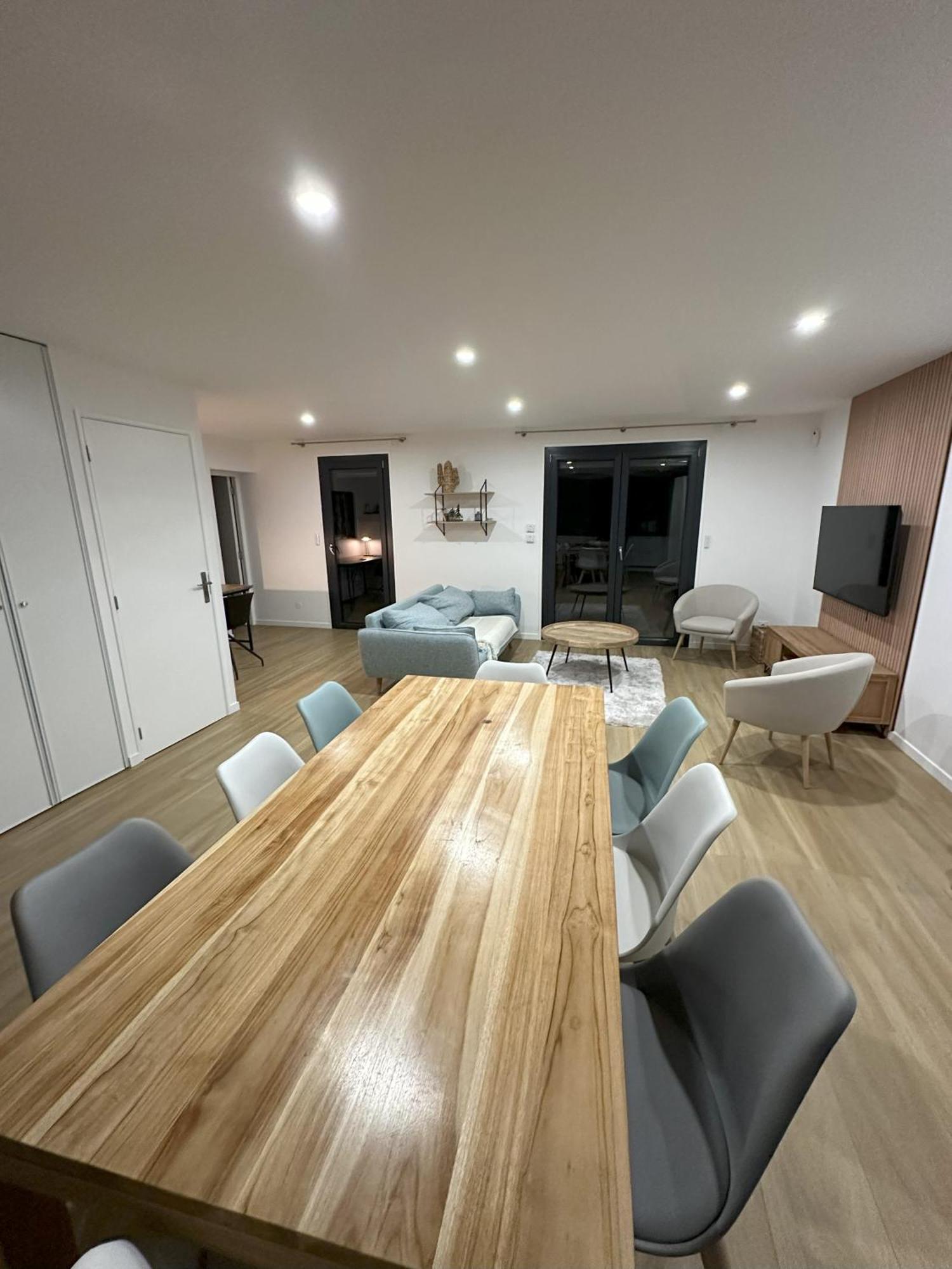 Sunny House - Villa 4 Chambres - Saint Genis Les Ollieres Luaran gambar