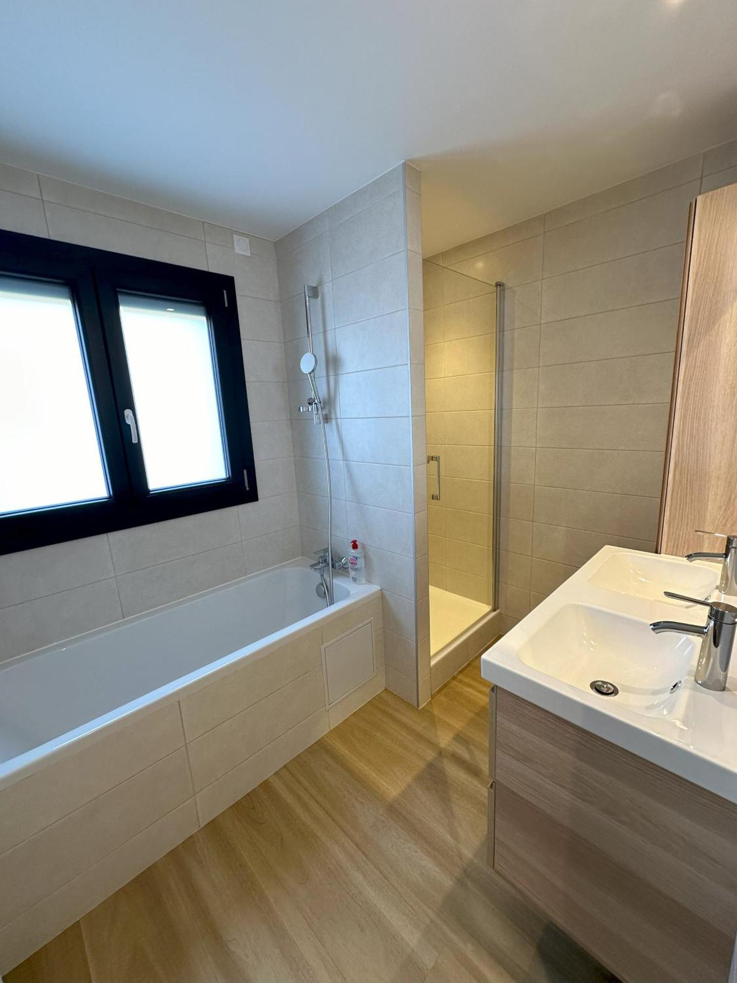 Sunny House - Villa 4 Chambres - Saint Genis Les Ollieres Luaran gambar